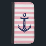 Monogram Blue Nautical Anchor Pastel Pink Stripe Phone Geldbeutel<br><div class="desc">Elegantes Design mit blauem und weißem Anker für Wasserfahrzeuge mit pastellrosa und weißem Streifen Hintergrund. Optionales Monogramm.</div>