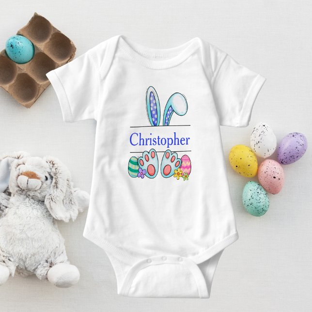 Monogram Blue Oaster Bunny Baby Boy's Osterfest Strampler (Von Creator hochgeladen)