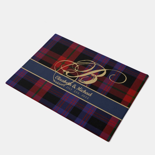 Monogram BROWN Tartan Blue Red Newlyweds Wedding Fußmatte (Schrägansicht)