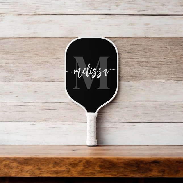 Monogram Brush Calligraphy Black Pickleball Schläger (Von Creator hochgeladen)