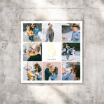 Monogram Chic Multi Foto White Foliendrucke<br><div class="desc">Fügen Sie Ihrer Wohngestaltung eine Touch Eleganz mit unserem personalisierten quadratischen Folienprint hinzu. Dieses exquisite Stück besticht durch eine Foto-Collage aus 6 quadratischen Fotos, die perfekt eingerichtet ist, um Ihre Lieblingsstifte zu präsentieren. In der Mitte des Drucks personalisieren Sie Ihr Monogramm in einem dekorativen, Vintagen Schriftart, gerendert in echte Folie,...</div>