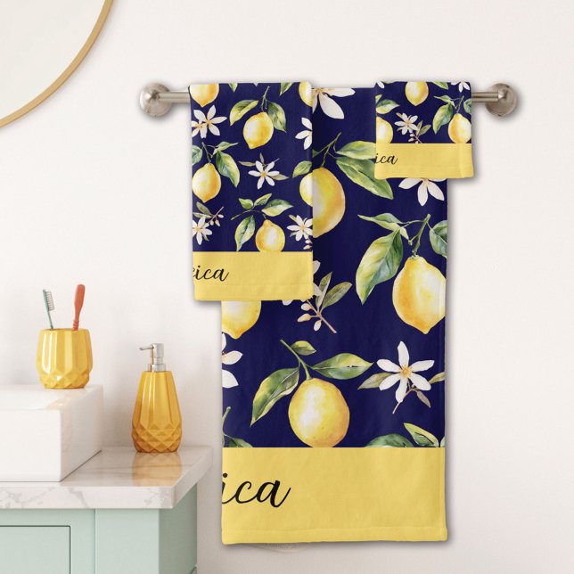 Monogram Citrus Lemon Fruit White Blume Botanisch Badhandtuch Set (In situ)