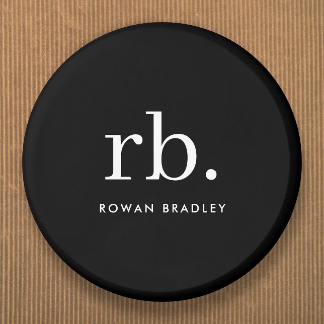 Monogram Classic Elegant Minimal Schwarz und Weiß Button (Sleek black modern monogram custom name tag button pins.)