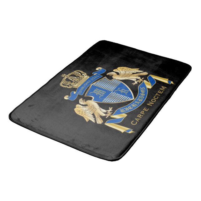 Monogram Coat of Arms Blue Gold Eagle Crown Emblem Badematte (Schrägansicht)