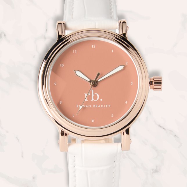 Monogram Coral Peach Elegante Feminine Minimalisti Armbanduhr (Von Creator hochgeladen)