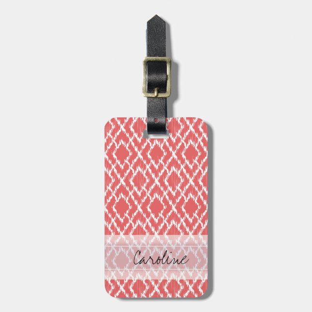 Monogram Coral Pink Tribal Ikat Diamond Muster Gepäckanhänger (Vorderseite vertikal)