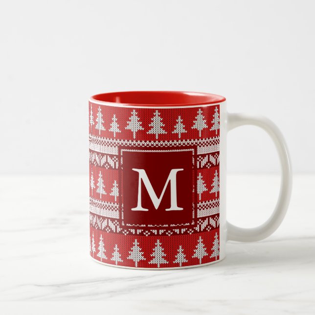 Monogram - Cranberry Red + White Nordic Fire Trees Zweifarbige Tasse (Rechts)