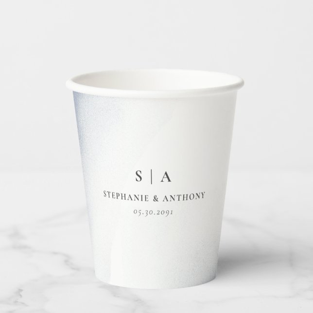 Monogram Dusty Blue Watercolor Wash Wedding Pappbecher (Vorderseite)