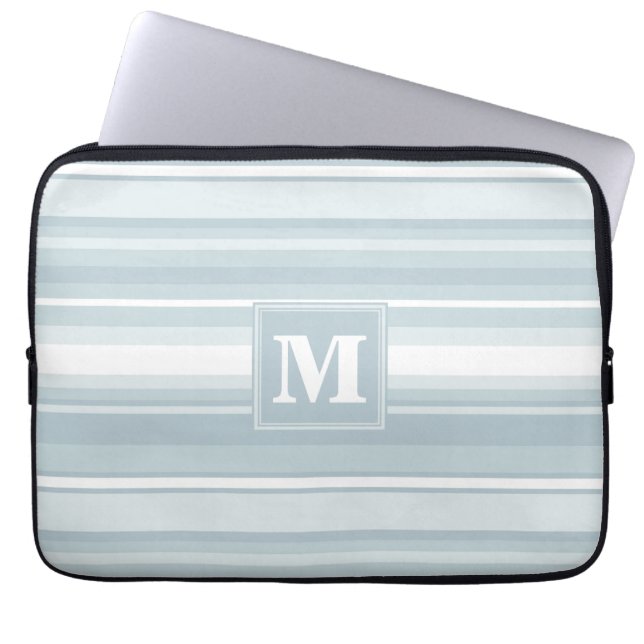 Monogram Eisblauer Streifen Laptopschutzhülle (Vorderseite)