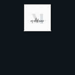 Monogram Elegant White Black Personal Leinwanddruck<br><div class="desc">Ein elegantes Monogramm mit Ihrem persönlichen Namen,  der Hintergrund ist weiß mit Ihrem Namen in einem modernen schwarzen Script-Schriftart. Ihr Anfang ist in einer weichen,  grauen Farbe.</div>