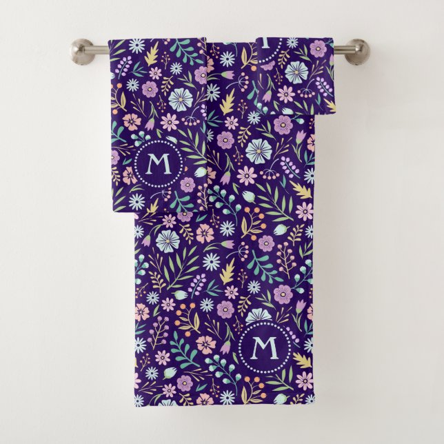 Monogram Floral Whimsisches Muster Set (Insitu)