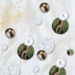 Monogram French Floral Bat Mitzvah Foto Confetti Konfetti<br><div class="desc">Dieses Foto Konfetti ist perfekt für einen Bat Mitzvah Süßigkeiten Bar,  Desserttisch,  Kerzentisch,  und vieles mehr. Das Design umfasst französische Blumenmuster in Blau,  einen Monogramm-Brief und drei Fotos Ihres Bat Mitzvah-Mädchens. Geben Sie das Zazzle Design Tool ein,  um die Platzierung des Fotos anzupassen.</div>