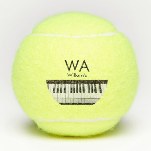 Monogram fügt Anfangsbuchstabenname Text Piano Mus Tennisbälle