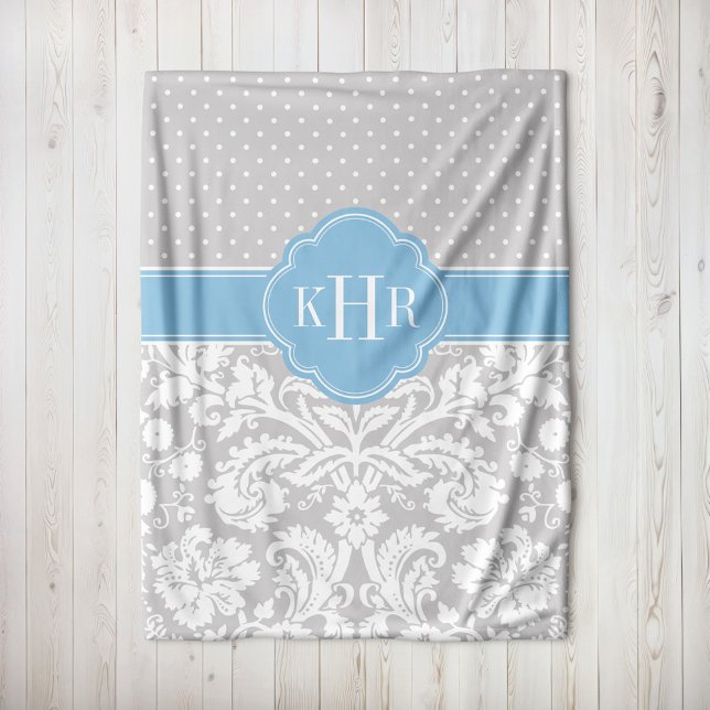 Monogram für graue und Sky Blue Damask Polka Dots Fleecedecke (Von Creator hochgeladen)