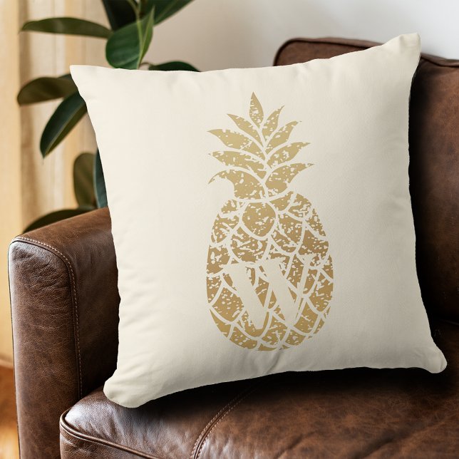 Monogram Gold Ananas auf Elfenbein Kissen (Von Creator hochgeladen)