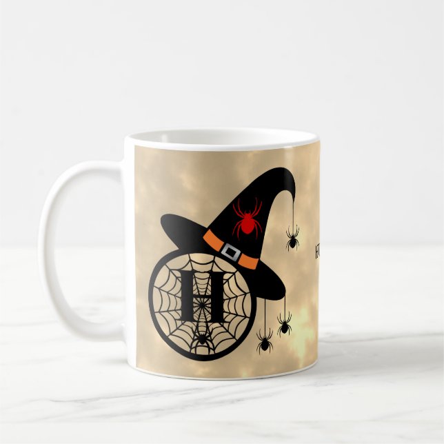 Monogram H Halloween Sky Hexenspinnen Name Kaffeetasse (Links)
