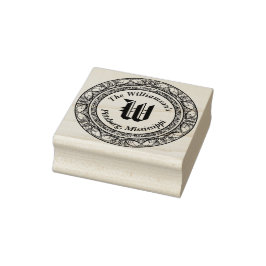 Monogram hat eine runde Filigree-Umgebung mit Name Gummistempel