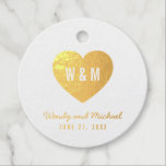 Monogram Heart Wedding Foil Geschenkanhänger<br><div class="desc">Moderne Gastgeschenk Hochzeit-Etikette aus Monogramm mit Folie mit Herz. Personalisieren Sie es, indem Sie den Platzhalter-Text durch Ihre Daten ersetzen. Für weitere Optionen, wie zum Beispiel den Schriftart zu ändern und seine Größe, klicken Sie auf die Schaltfläche "Anpassen". *Bitte beachten Sie, dass das Zazzle-Wasserzeichen, das in der Zoomvorschau angezeigt wird,...</div>