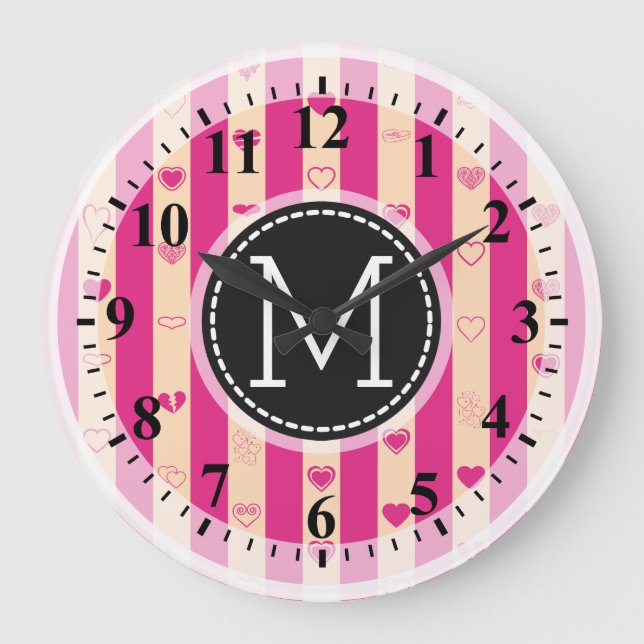 Monogram Hot Pink Stripes Modernes Herzmuster Große Wanduhr (Vorderseite)