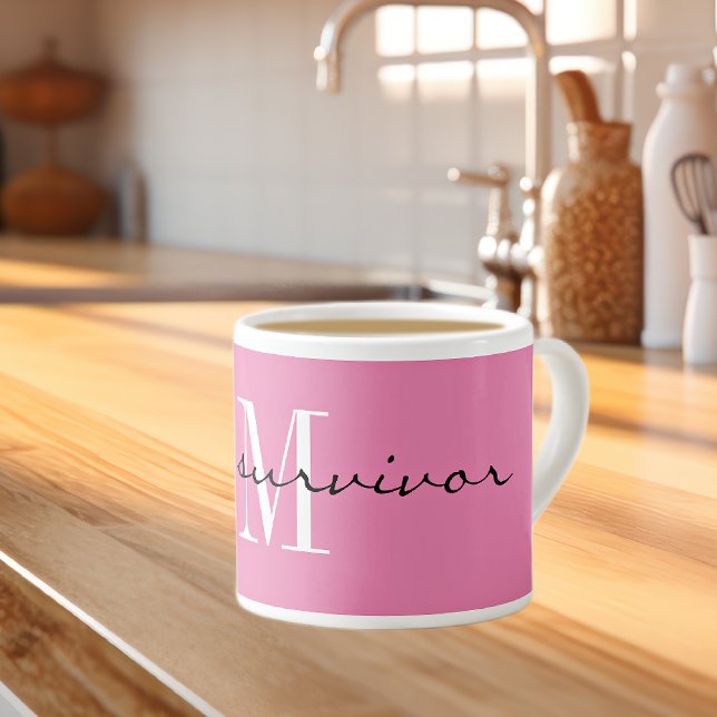 Monogram, ich bin ein Überlebender, 6oz Pink Spezi Espressotasse (Von Creator hochgeladen)