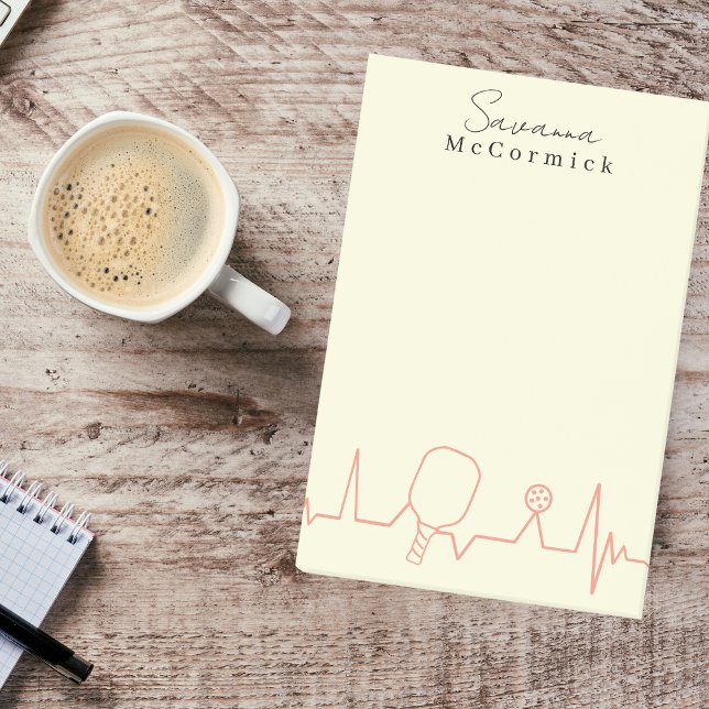 Monogram Ivory and Coral Pickleball Player Post-it Klebezettel (Von Creator hochgeladen)