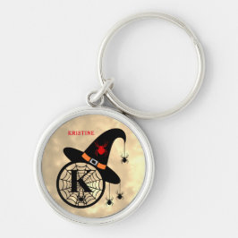 Monogram K Halloween Sky Hexenspinnen Name Schlüsselanhänger