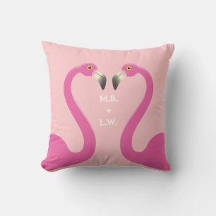 Monogram Kissing Flamingos Coral Outdoor Pillow Kissen Für Draußen