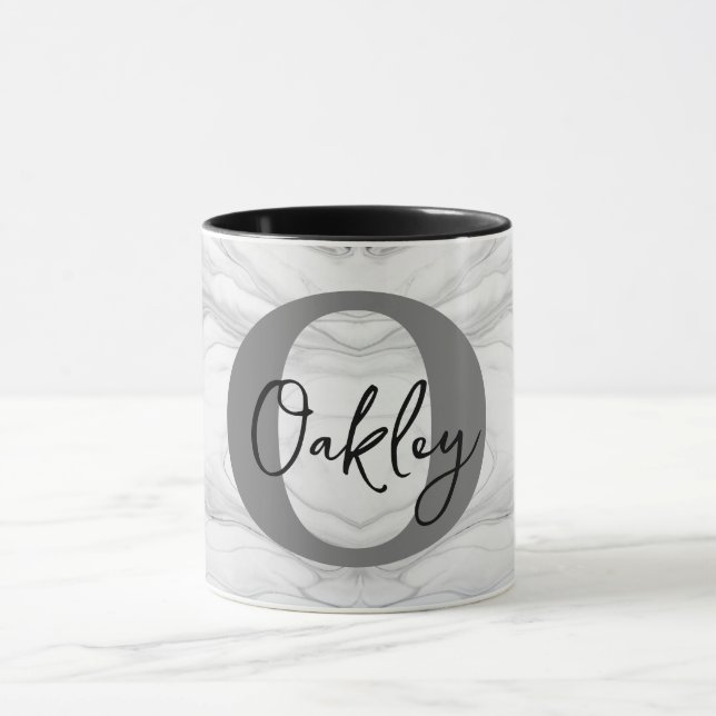 Monogram Letter O aus modernem und klassischem Mar Tasse (Zentrum)