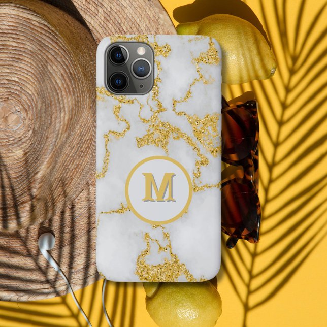 Monogram M elegantes Muster aus weißem und goldene Case-Mate iPhone Hülle (Von Creator hochgeladen)