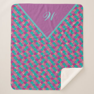 Monogram Magenta Lila Pink Aquamarine Meerjungensk Sherpadecke
