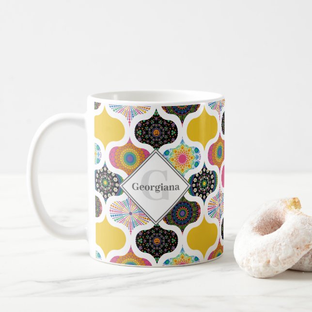 Monogram Maximalist Rainbow Dot Mandalases Patchwo Kaffeetasse (Mit Donut)