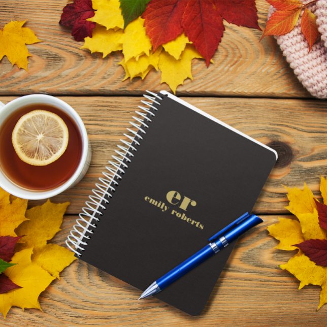 Monogram Minimalistic Black Linen Gold Typografie Planer (Von Creator hochgeladen)