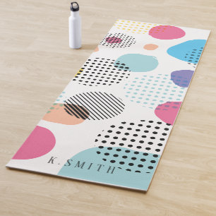 Monogram Modern Geometric Circular Pattern Yogamatte