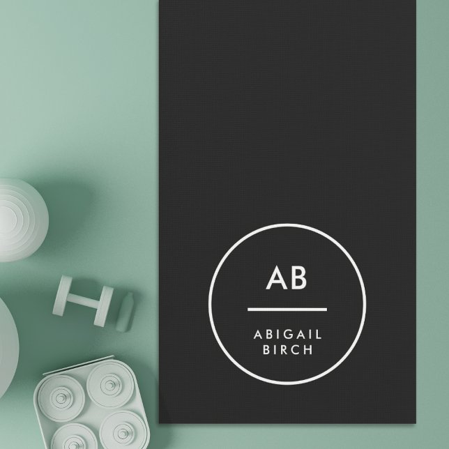 Monogram Modern Minimal einfach Schwarz und Weiß Yogamatte (Von Creator hochgeladen)