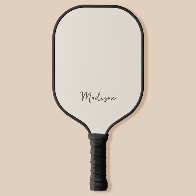 Monogram Modern Minimalistisch Black and Cream Pickleball Schläger (Von Creator hochgeladen)