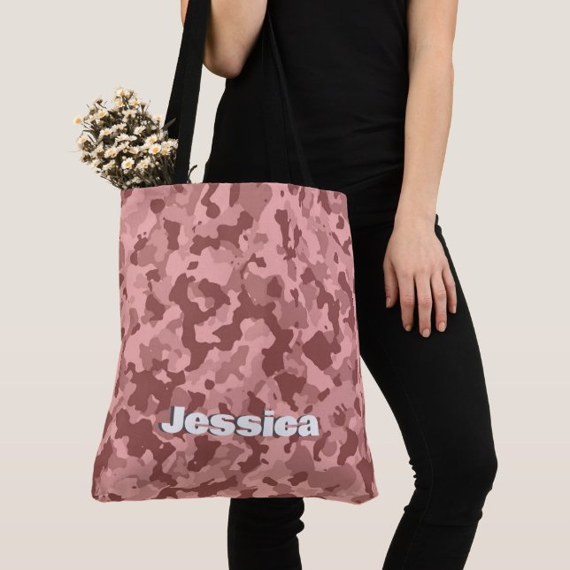Monogram Name auf der Maroon-Camouflage | (Von Nahem)
