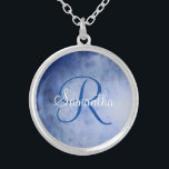 Monogram Name Blue White Watercolor Trendy Versilberte Kette<br><div class="desc">Mit Monogramm Blau und Weiß Wasserfarbe Silber Necklace. Fügen Sie Ihren Namen und Ihren Initialen hinzu. Macht ein großartiges Brautparty Geschenk für Ihre Brautjungfrauen,  ein tolles Geburtstagsgeschenk für sie,  oder jeden Anlass,  wo sie Liebe dieses Schließfächer.</div>