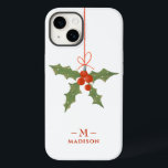 Monogram Name Christmas Holly Winter Floral Case-Mate iPhone 14 Hülle<br><div class="desc">Monogram Name Christmas Holly Winter Floral iPhone Smartphone Case bietet eine heilige Dekoration in rot und grün mit Ihrem personalisierten Namen und Monogramm in elegantem roten Skript unten. Personalisieren Sie den Text durch Bearbeiten in den bereitgestellten Textfeldern. Perfekt zum Geburtstag, Weihnachten, Muttertag, beste Freunde und vieles mehr. Entworfen von ©Evco...</div>