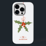 Monogram Name Christmas Holly Winter Floral Case-Mate iPhone 14 Pro Hülle<br><div class="desc">Monogram Name Christmas Holly Winter Floral iPhone Smartphone Case bietet eine heilige Dekoration in rot und grün mit Ihrem personalisierten Namen und Monogramm in elegantem roten Skript unten. Personalisieren Sie den Text durch Bearbeiten in den bereitgestellten Textfeldern. Perfekt zum Geburtstag, Weihnachten, Muttertag, beste Freunde und vieles mehr. Entworfen von ©Evco...</div>
