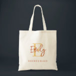 Monogram Name Initial Bridesmaid Terracotta Gold Tragetasche<br><div class="desc">Monogram Name Initial Script Bridesmaid Terracotta Gold. Einfach zu personalisieren mit Initial und Name für die Brautparty-Veranstaltungen und Geschenke.</div>