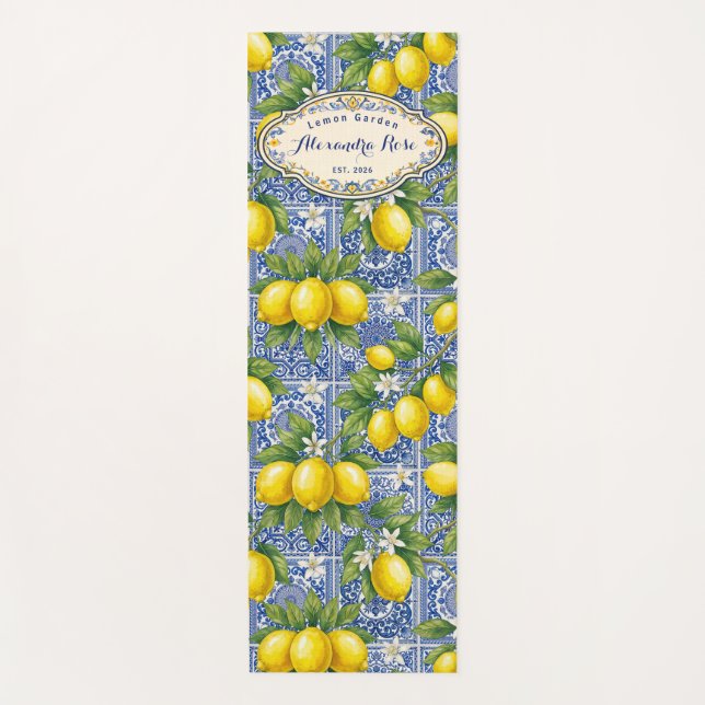 Monogram Name Lemon Blue French Country Tile  Yogamatte (Vorderseite)
