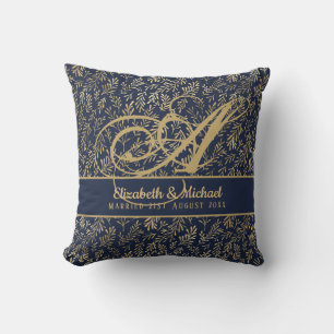 Monogram Navy Blue Gold Leaf Newlyweds Wedding Kissen