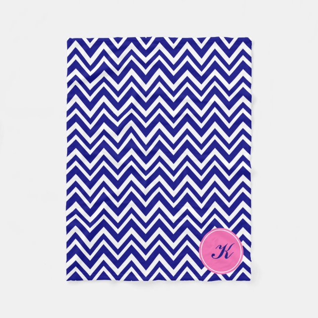 Monogram Navy Blue Zickzack Pattern mit Hot Pink Fleecedecke (Vorderseite)