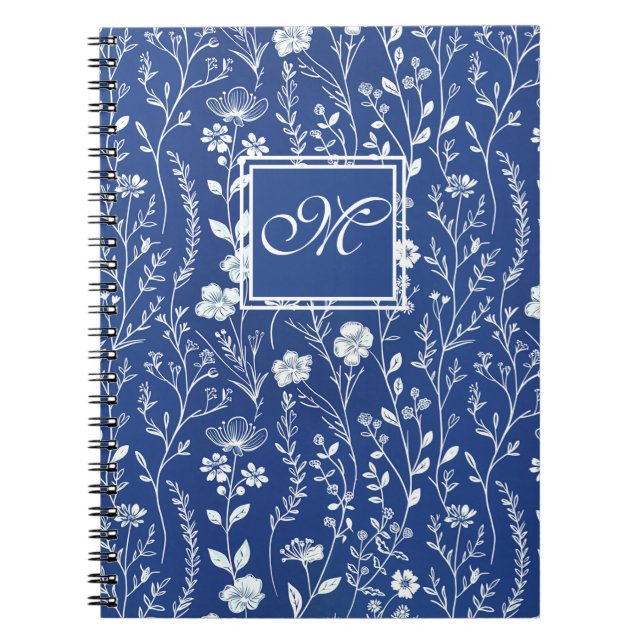 Monogram-Notebook mit blauer und weißer Wildblume Notizblock (Vorderseite)