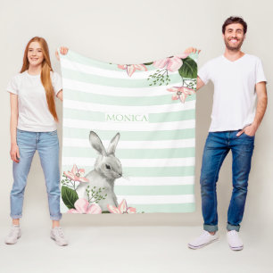 Monogram Oaster Bunny gestreift Fleecedecke