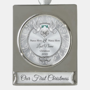Monogram Personalisiert Unser 1. Weihnachtsfest zu Banner-Ornament Silber