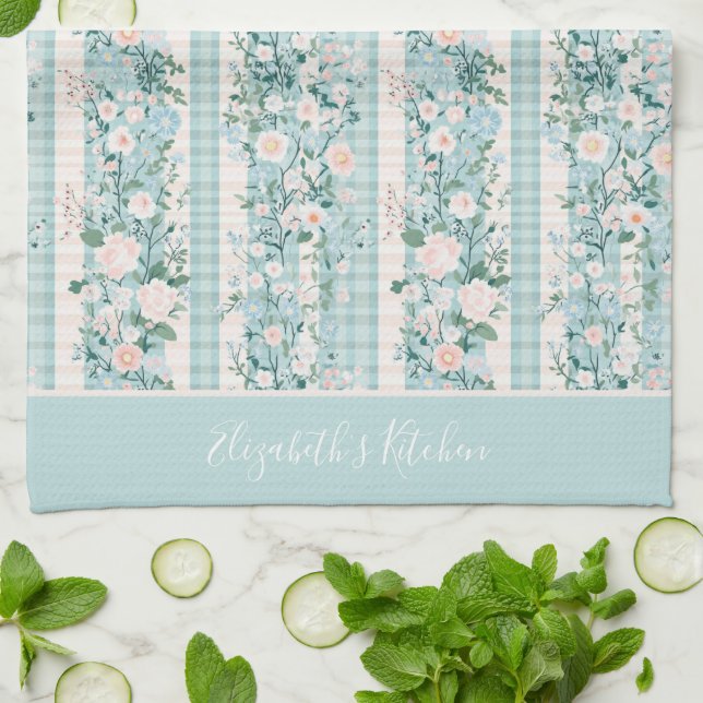 Monogram Pink Green Pastel Floral Gingham Streifen Geschirrtuch (Gefaltet)