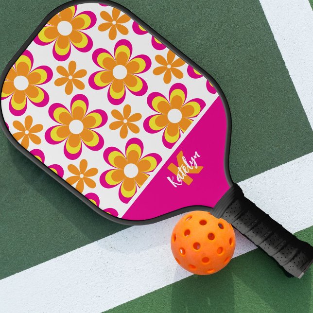 Monogram Pink Orange Groovy Blume Pickleball Schläger (Von Creator hochgeladen)