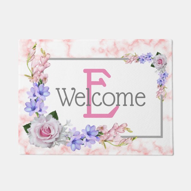 Monogram Pink Rose Bouquet Willkommen Fußmatte (Vorderseite)