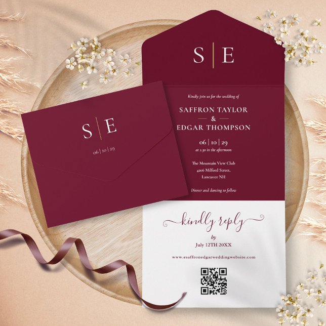 Monogram QR Code Burgundy und Gold Wedding All In One Einladung (Monogram QR Code Burgundy And Gold Wedding All In One Invitation)